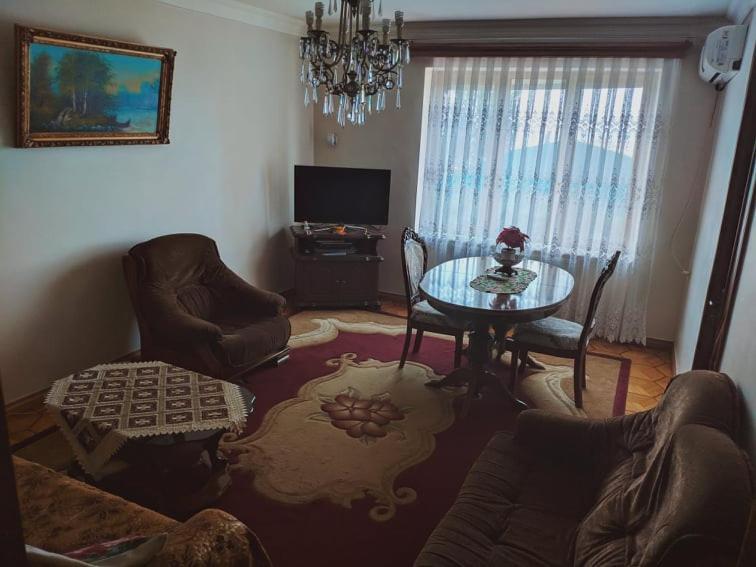 Giorgis Home Batumi Zewnętrze zdjęcie